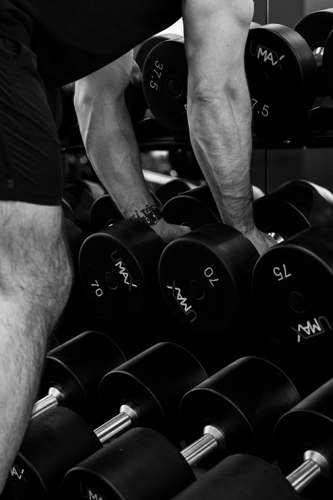 Workout_PIKE_Dumbbells